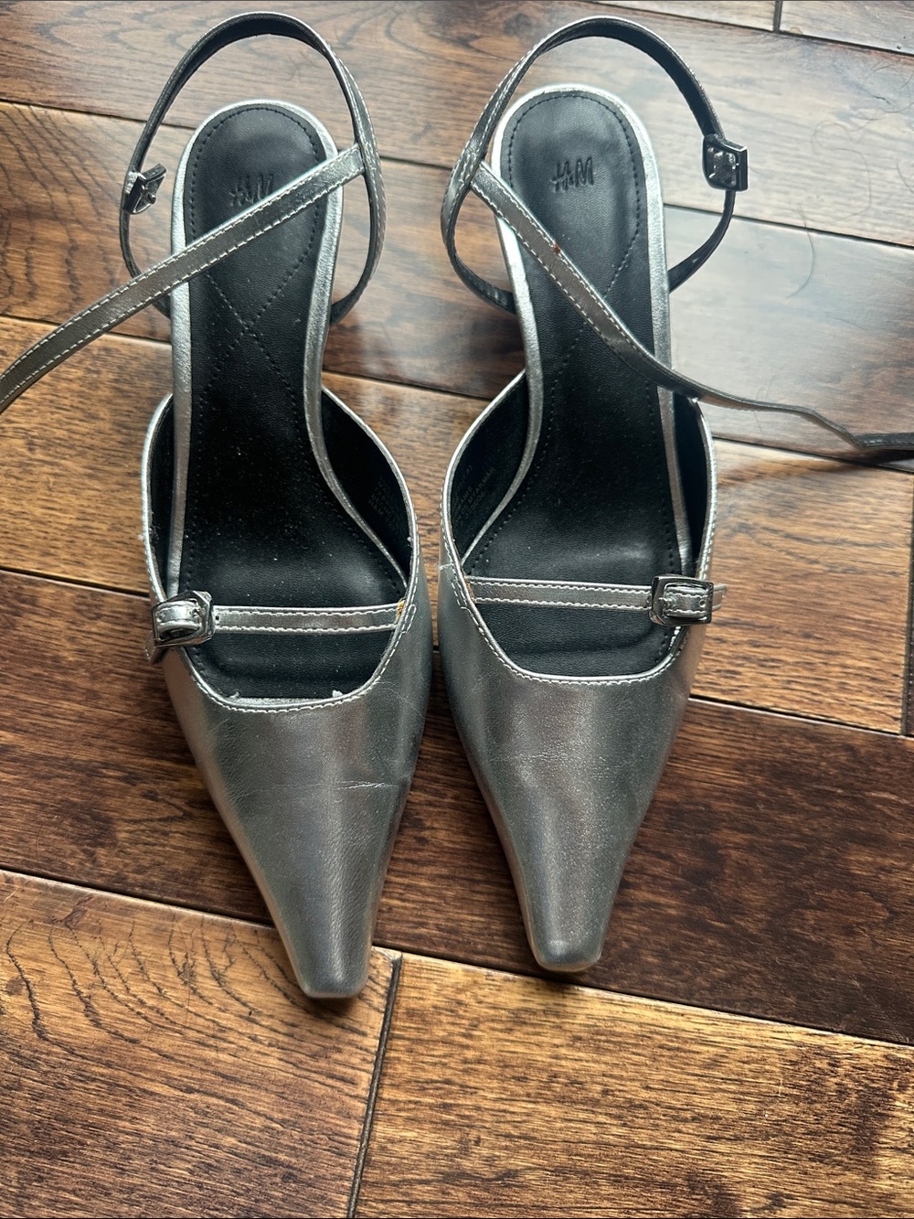 H&M silver pointy toe kitten heels size 36